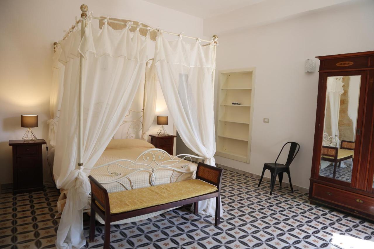 Charme In Centro - Tourist Rental อากริเจนโต ภายนอก รูปภาพ