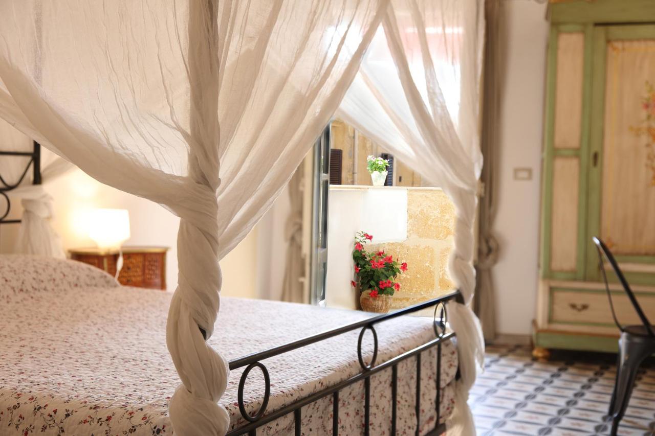 Charme In Centro - Tourist Rental อากริเจนโต ภายนอก รูปภาพ