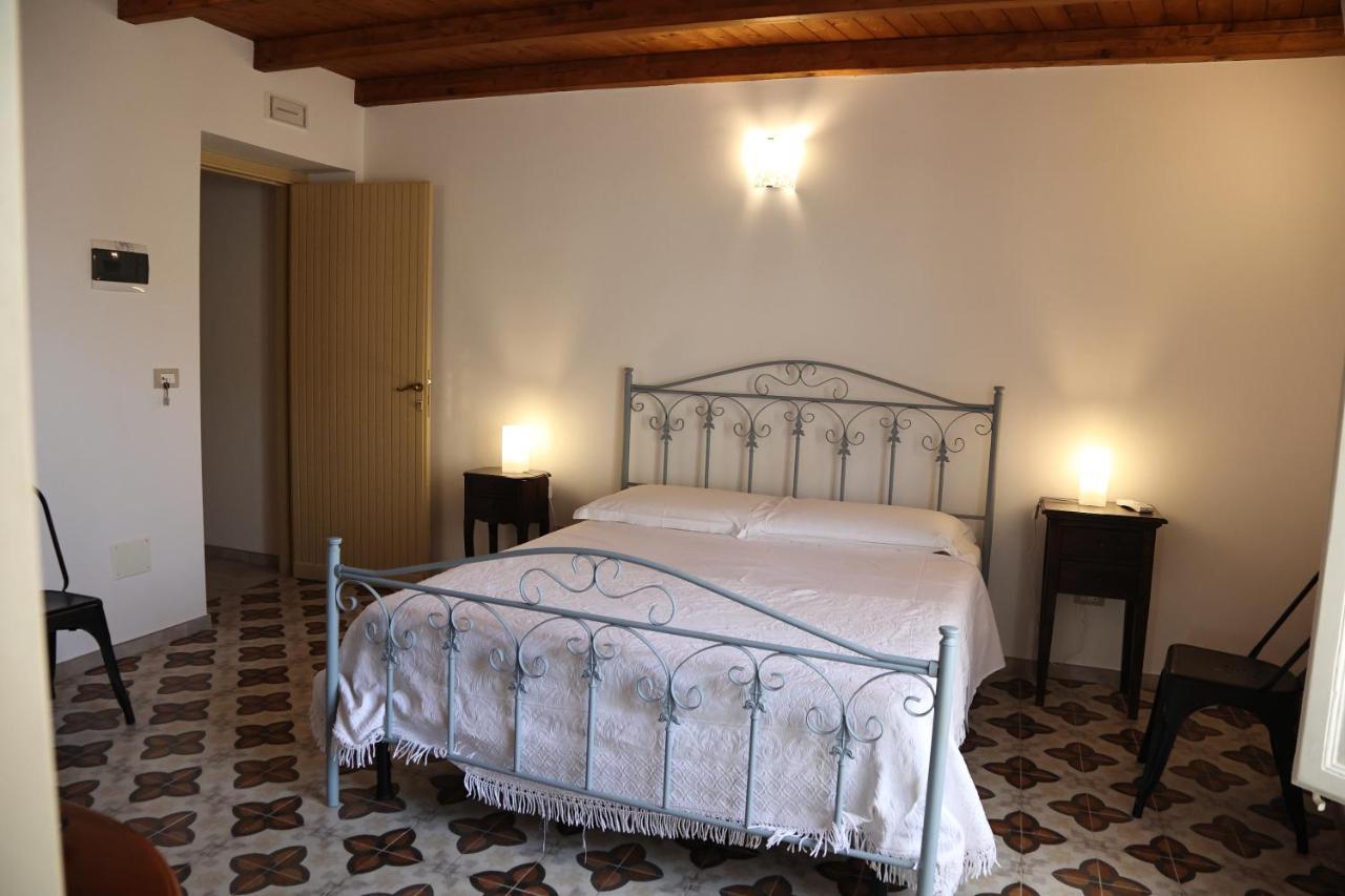 Charme In Centro - Tourist Rental อากริเจนโต ภายนอก รูปภาพ