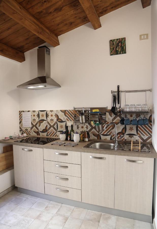 Charme In Centro - Tourist Rental อากริเจนโต ภายนอก รูปภาพ